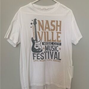 Nashville T-shirt Tres Bien. Small. NWOT
